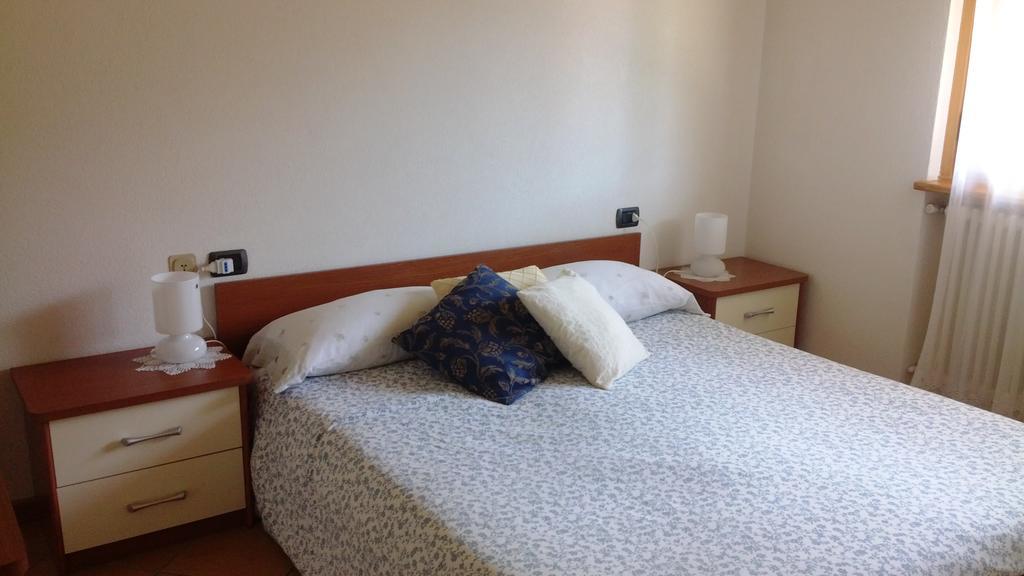B&B I Pioppi Chiavenna Camera foto